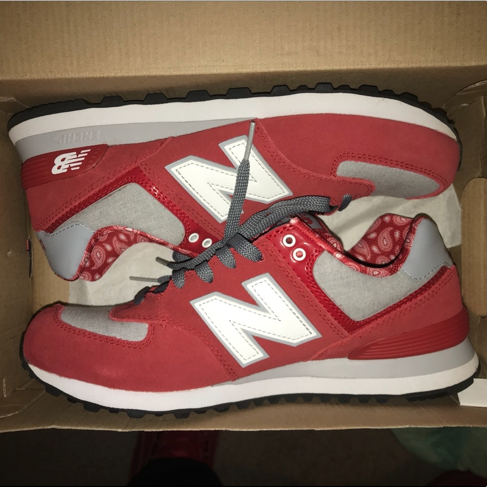 BNWB #ML574LCM New Balance new red and grey..